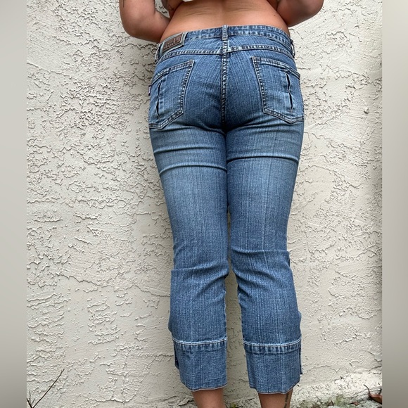 Y2k Platinum Push Capris with Button Details - Picture 4 of 10